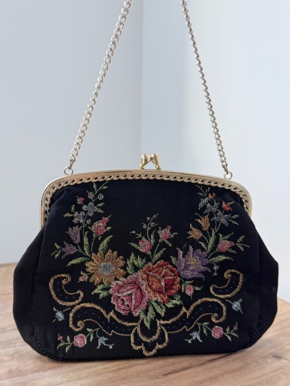 VTG Made in Germany Black Floral Petit Point Tapestry Purse Gold Kiss Lock Chain